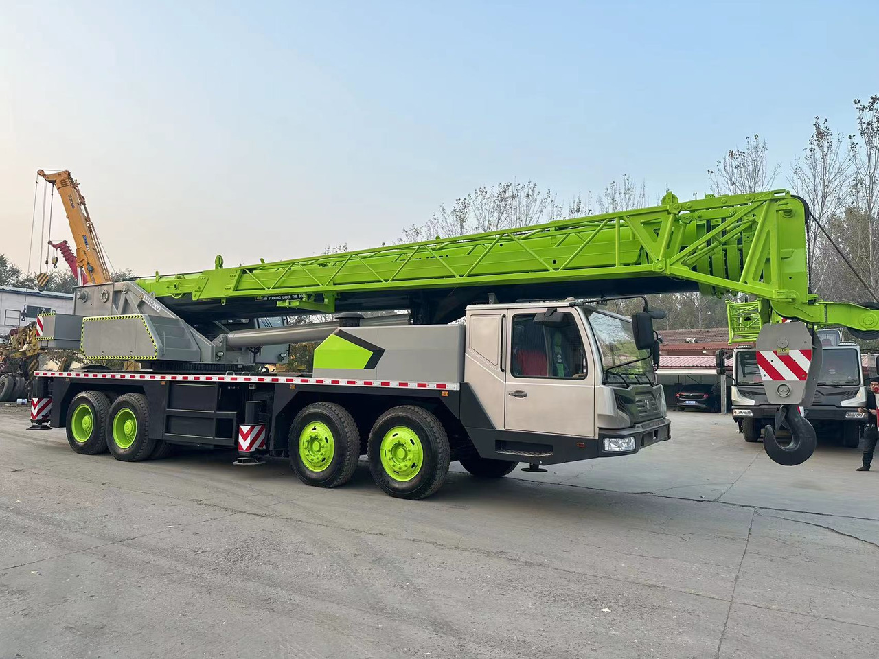 ZOOMLION ZTC700V 70ton - Autoceltnis: foto 2 ZOOMLION ZTC700V 70ton - Autoceltnis: foto 2