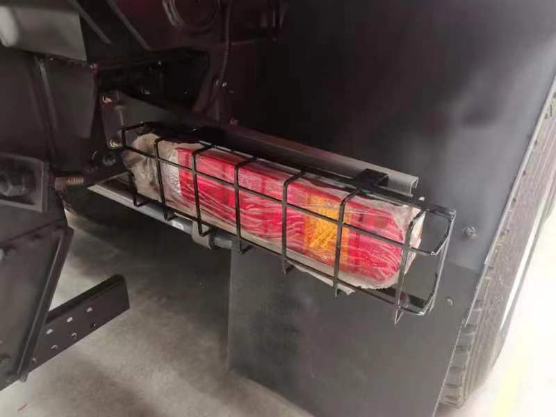 JSIE JSIE3317N3867W - Kravas automašīna pašizgāzējs: foto 3 JSIE JSIE3317N3867W - Kravas automašīna pašizgāzējs: foto 3