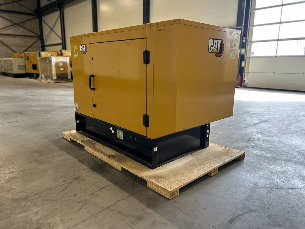 CAT DE13.5E3 - 13.5 kVA Generator - DPX-18001 - Elektroģenerators: foto 3 CAT DE13.5E3 - 13.5 kVA Generator - DPX-18001 - Elektroģenerators: foto 3