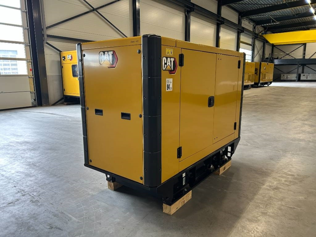 CAT DE33E0 - 33 kVA Generator - DPX-18004 - Elektroģenerators: foto 3 CAT DE33E0 - 33 kVA Generator - DPX-18004 - Elektroģenerators: foto 3