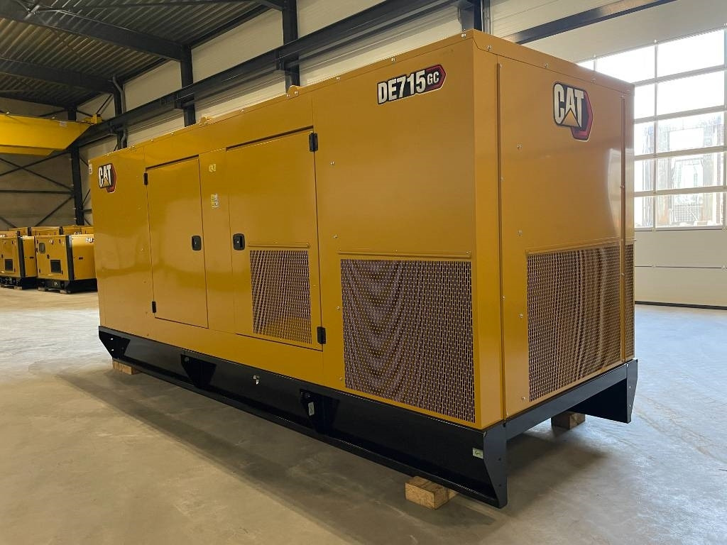 CAT DE715GC - 715 kVA Stand-by Generator - DPX-18224 - Elektroģenerators: foto 3 CAT DE715GC - 715 kVA Stand-by Generator - DPX-18224 - Elektroģenerators: foto 3