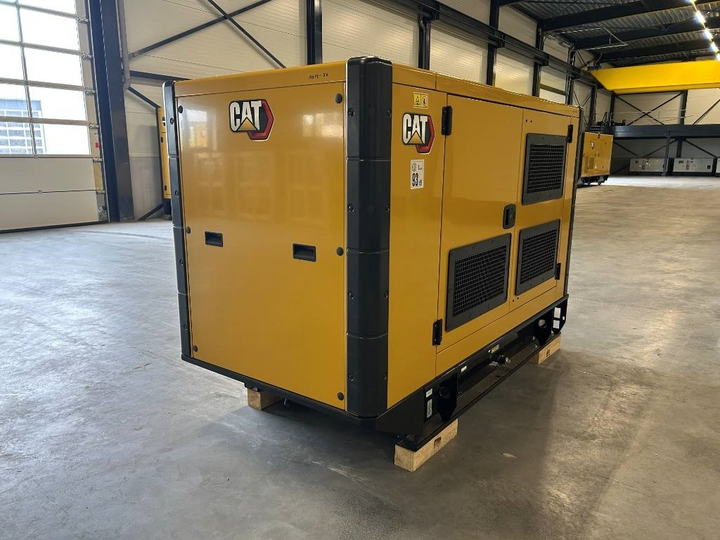 CAT DE88E0 - 88 kVA Generator - DPX-18012 - Elektroģenerators: foto 4 CAT DE88E0 - 88 kVA Generator - DPX-18012 - Elektroģenerators: foto 4