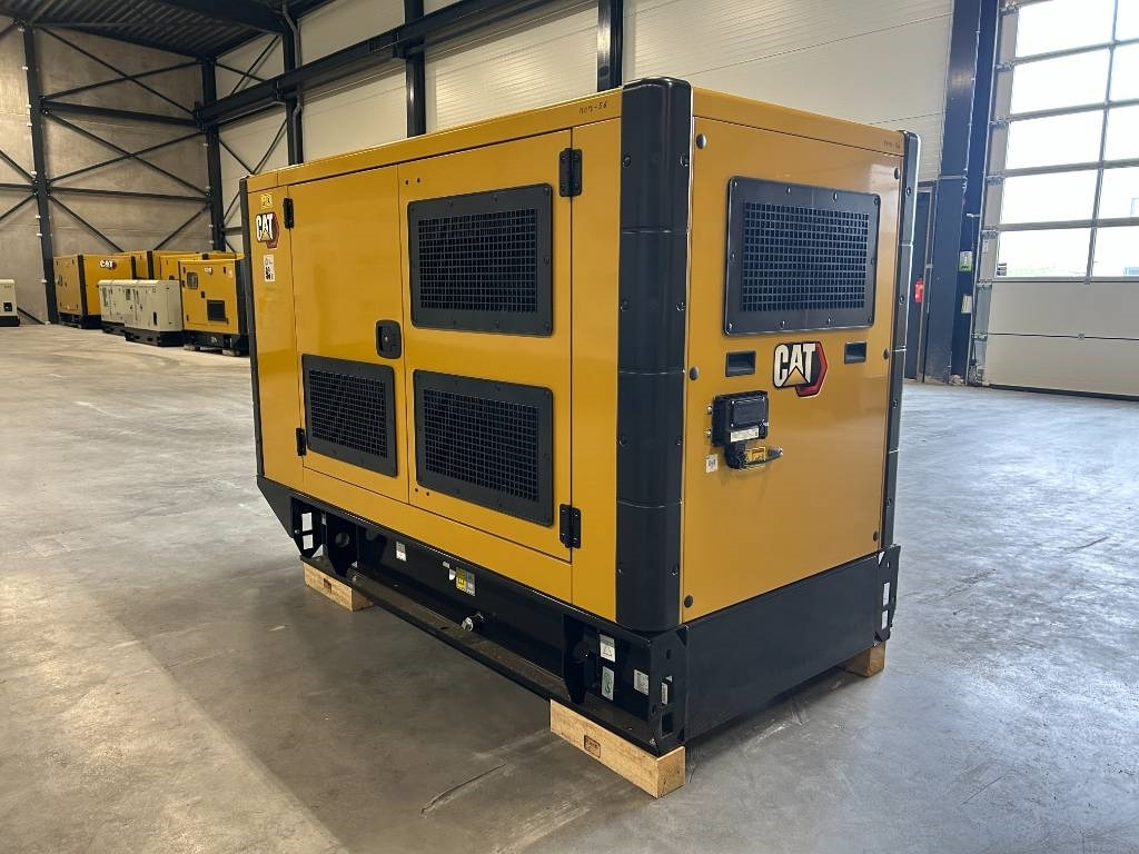 CAT DE88E0 - 88 kVA Generator - DPX-18012 - Elektroģenerators: foto 3 CAT DE88E0 - 88 kVA Generator - DPX-18012 - Elektroģenerators: foto 3