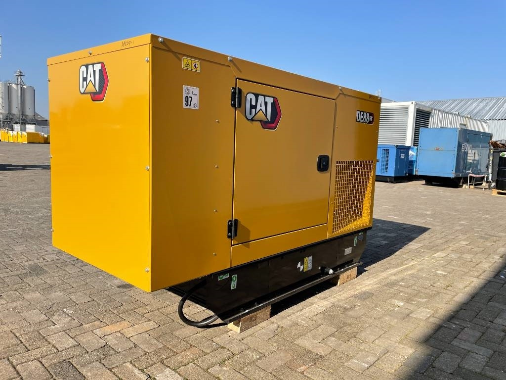 CAT DE88GC - 88 kVA Stand-by Generator Set - DPX-18207 - Elektroģenerators: foto 4 CAT DE88GC - 88 kVA Stand-by Generator Set - DPX-18207 - Elektroģenerators: foto 4