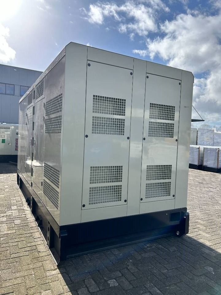 Cummins KTAA19-G6A - 700 kVA Generator - DPX-19848 - Elektroģenerators: foto 2 Cummins KTAA19-G6A - 700 kVA Generator - DPX-19848 - Elektroģenerators: foto 2