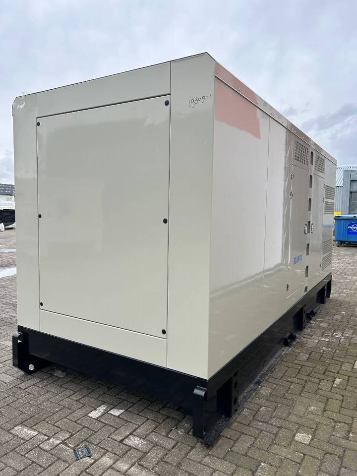 Cummins QSK19-G11 - 800 kVA Generator - DPX-19849 - Elektroģenerators: foto 3 Cummins QSK19-G11 - 800 kVA Generator - DPX-19849 - Elektroģenerators: foto 3