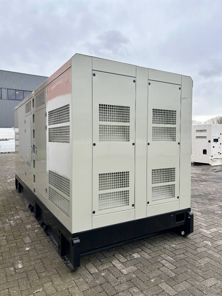 Cummins QSK19-G11 - 800 kVA Generator - DPX-19849 - Elektroģenerators: foto 2 Cummins QSK19-G11 - 800 kVA Generator - DPX-19849 - Elektroģenerators: foto 2