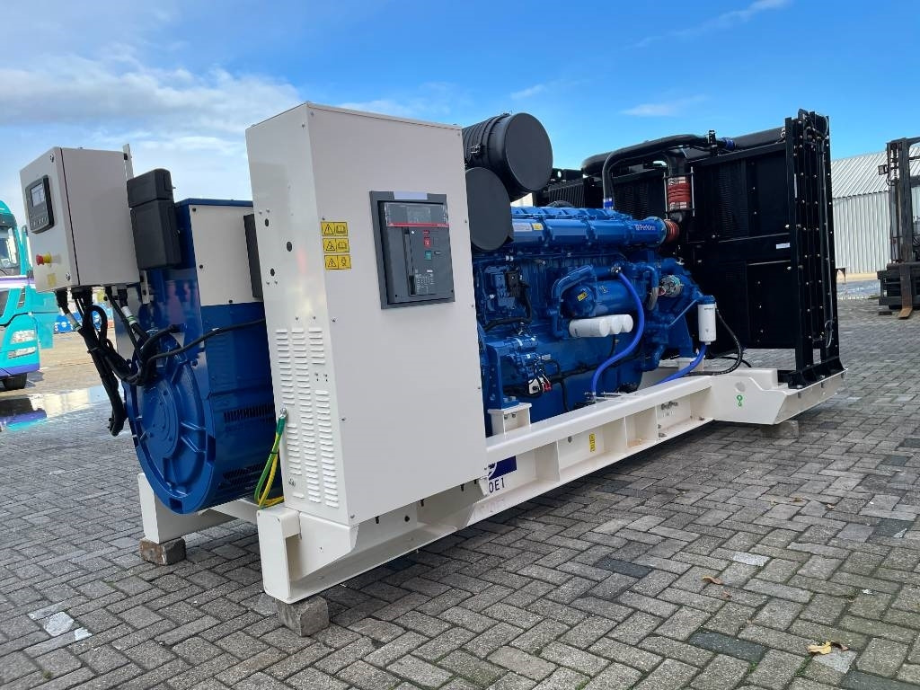 FG Wilson P1250-1 - 1250 kVA Open Genset - DPX-16028-O - Elektroģenerators: foto 5 FG Wilson P1250-1 - 1250 kVA Open Genset - DPX-16028-O - Elektroģenerators: foto 5