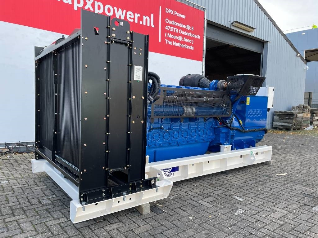 FG Wilson P1250E1 - Perkins - 1250 kVA Genset - DPX-16028-O - Elektroģenerators: foto 2 FG Wilson P1250E1 - Perkins - 1250 kVA Genset - DPX-16028-O - Elektroģenerators: foto 2