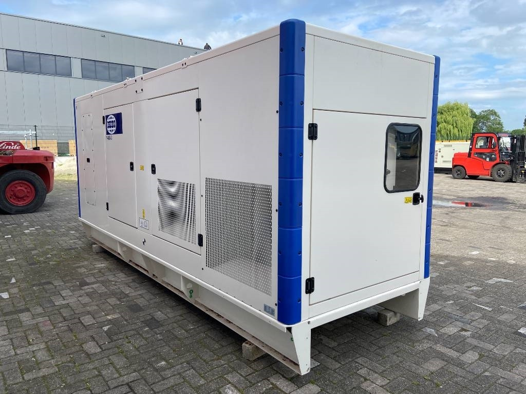 FG Wilson P400-3 - 400 kVA Genset - DPX-16017 - Elektroģenerators: foto 2 FG Wilson P400-3 - 400 kVA Genset - DPX-16017 - Elektroģenerators: foto 2