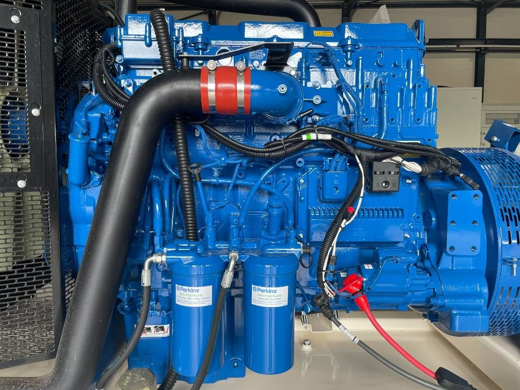 FG Wilson P450-3 - 450 kVA Open Genset - DPX-16018-O - Elektroģenerators: foto 5 FG Wilson P450-3 - 450 kVA Open Genset - DPX-16018-O - Elektroģenerators: foto 5