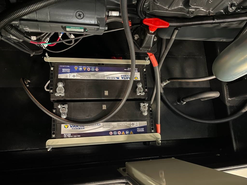 Jaunā Elektroģenerators Iveco CR13TE3A - 440 kVA Generator - DPX-19796: foto 21