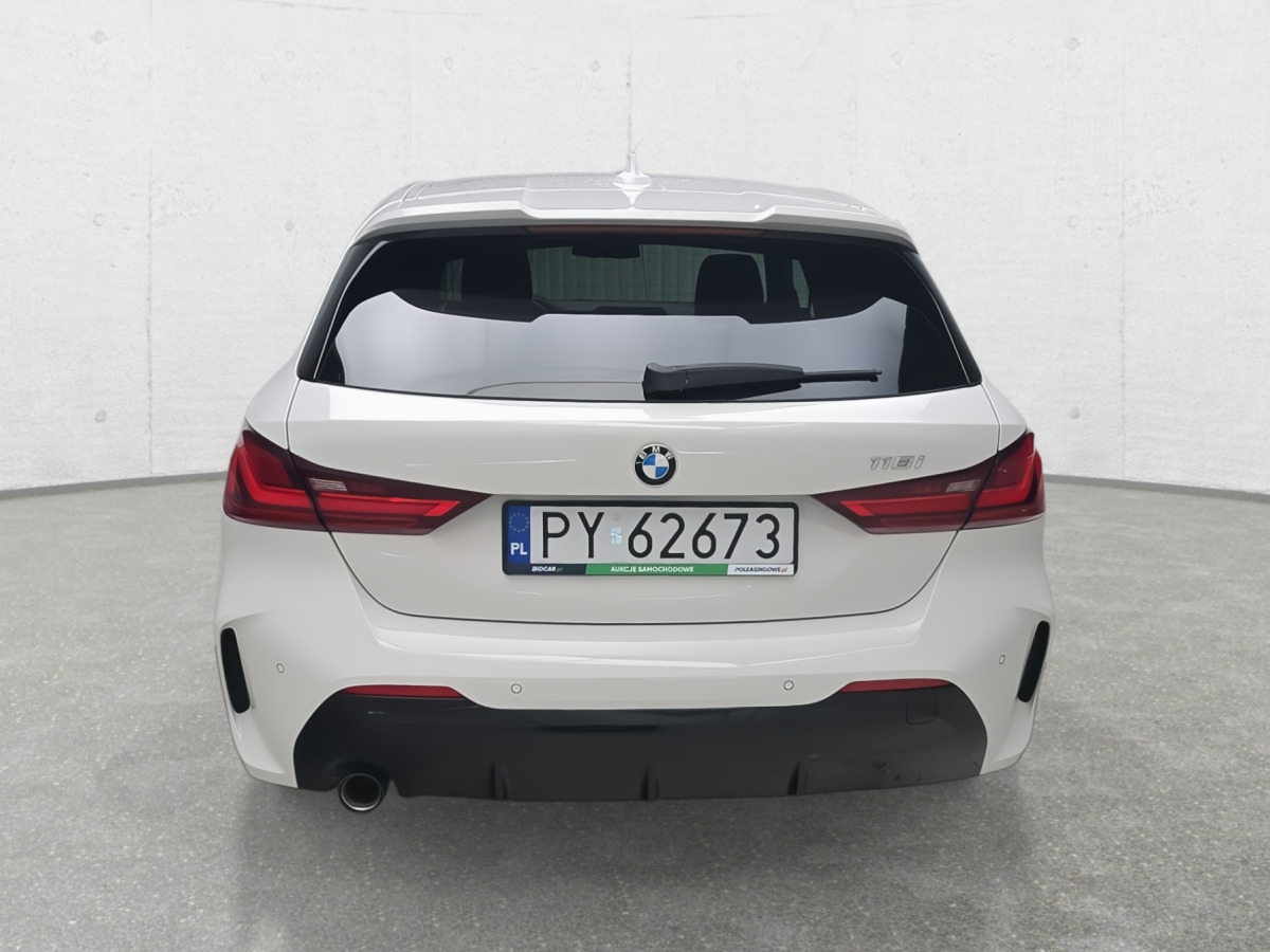 BMW 118I HATCHBACK - Hečbeks: foto 5 BMW 118I HATCHBACK - Hečbeks: foto 5