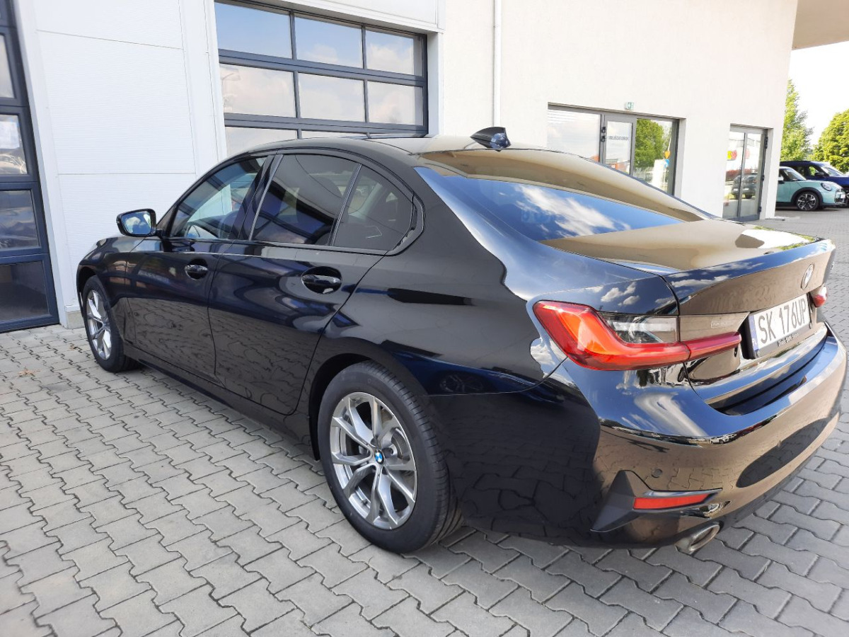 BMW 318 I SPORT LINE SEDAN - Sedans: foto 4 BMW 318 I SPORT LINE SEDAN - Sedans: foto 4