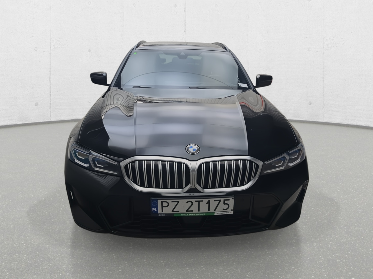 BMW 320D XDRIVE KOMBI - Vieglā automašīna: foto 4 BMW 320D XDRIVE KOMBI - Vieglā automašīna: foto 4