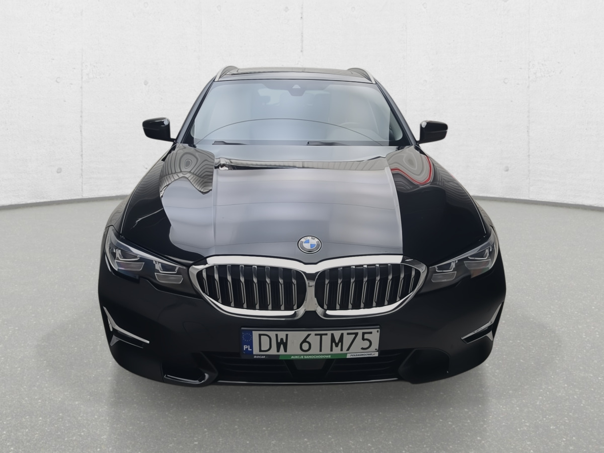 BMW 320D XDRIVE KOMBI - Vieglā automašīna: foto 3 BMW 320D XDRIVE KOMBI - Vieglā automašīna: foto 3