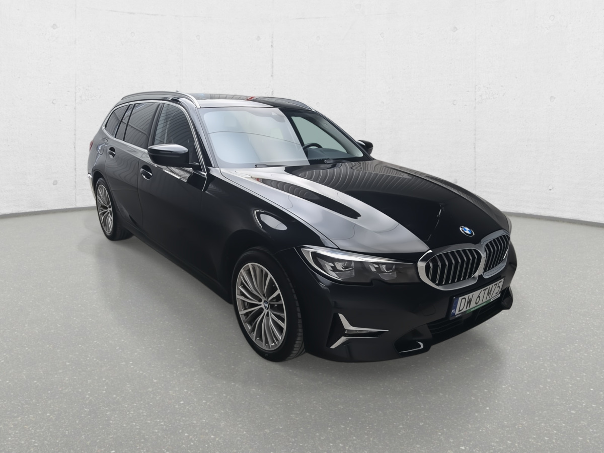 BMW 320D XDRIVE KOMBI - Vieglā automašīna: foto 2 BMW 320D XDRIVE KOMBI - Vieglā automašīna: foto 2