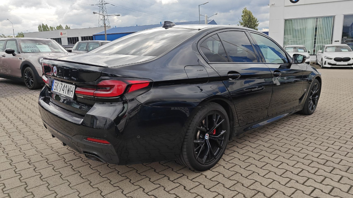 BMW 520d xDrive mHEV M Sport SEDAN - Sedans: foto 3 BMW 520d xDrive mHEV M Sport SEDAN - Sedans: foto 3