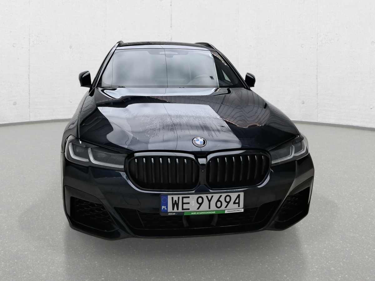 BMW 540I XDRIVE KOMBI - Vieglā automašīna: foto 3 BMW 540I XDRIVE KOMBI - Vieglā automašīna: foto 3