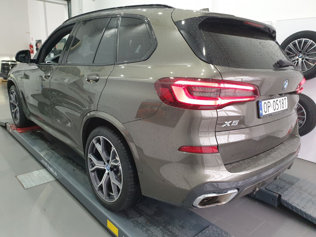 BMW X5 xDrive45e aut SUV - SUV: foto 4 BMW X5 xDrive45e aut SUV - SUV: foto 4