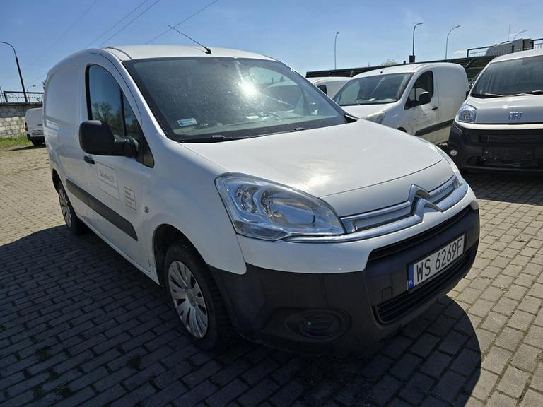 CITROEN BERLINGO FURGON BLASZAK - Kravas mikroautobuss: foto 1 CITROEN BERLINGO FURGON BLASZAK - Kravas mikroautobuss: foto 1