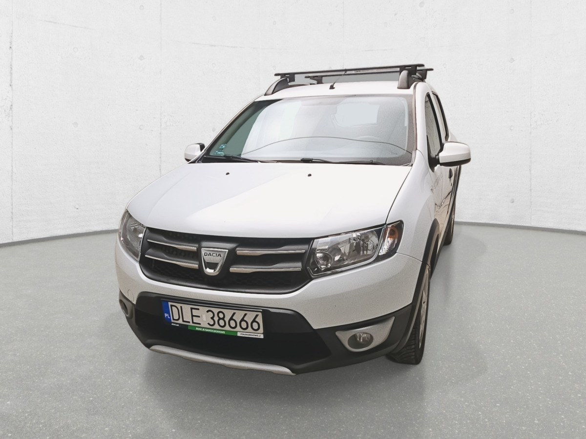 DACIA SANDERO HATCHBACK - Vieglā automašīna: foto 3 DACIA SANDERO HATCHBACK - Vieglā automašīna: foto 3