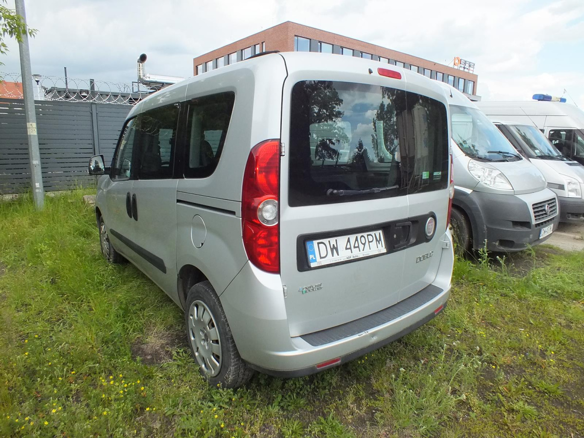 FIAT DOBLO MINIVAN - Vieglā automašīna: foto 4 FIAT DOBLO MINIVAN - Vieglā automašīna: foto 4