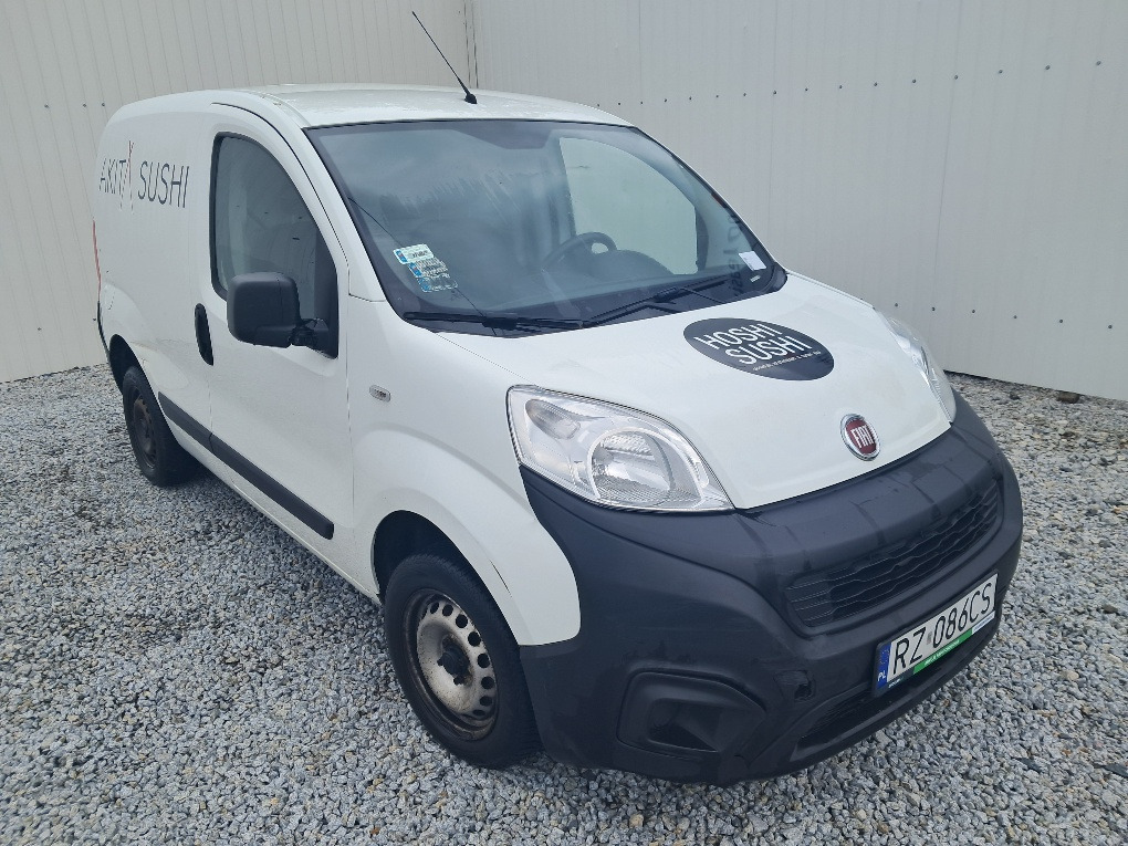 FIAT FIORINO FURGON BLASZAK - Kravas mikroautobuss: foto 1 FIAT FIORINO FURGON BLASZAK - Kravas mikroautobuss: foto 1