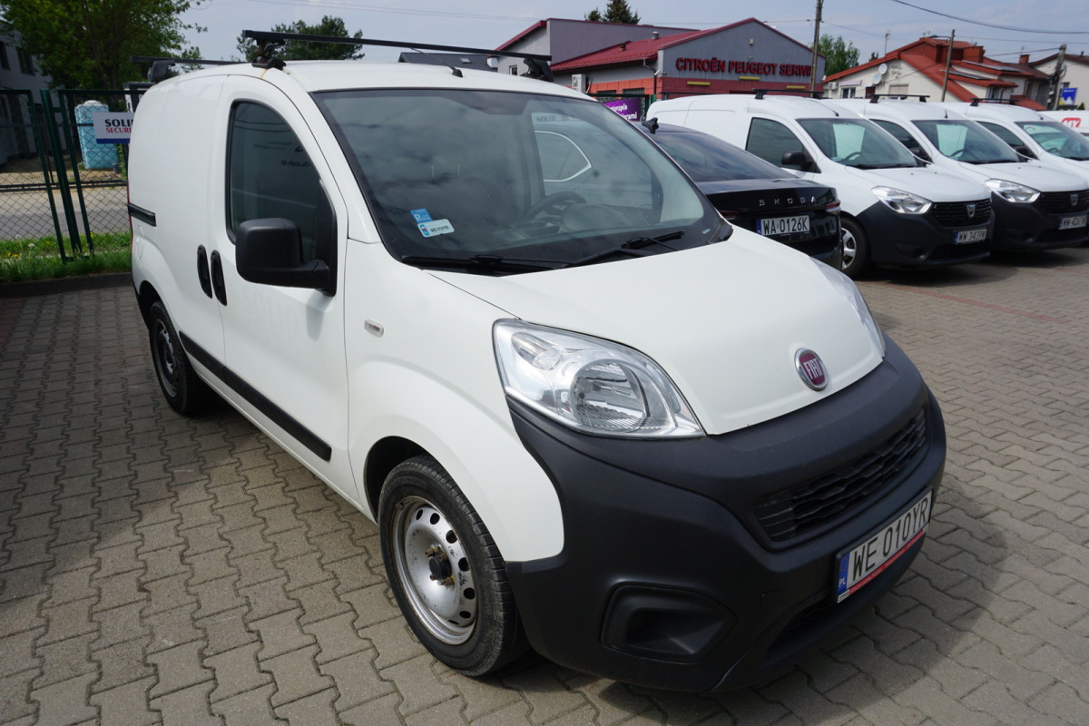 FIAT FIORINO FURGON BLASZAK - Kravas mikroautobuss: foto 1 FIAT FIORINO FURGON BLASZAK - Kravas mikroautobuss: foto 1