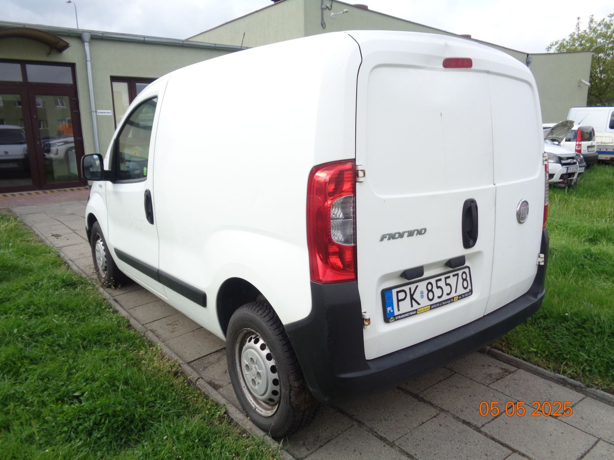 FIAT FIORINO FURGON BLASZAK - Kravas mikroautobuss: foto 4 FIAT FIORINO FURGON BLASZAK - Kravas mikroautobuss: foto 4
