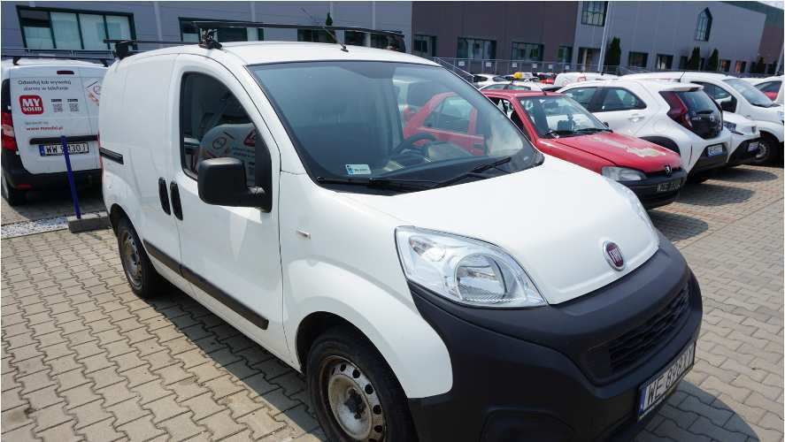 FIAT FIORINO FURGON BLASZAK - Kravas mikroautobuss: foto 1 FIAT FIORINO FURGON BLASZAK - Kravas mikroautobuss: foto 1