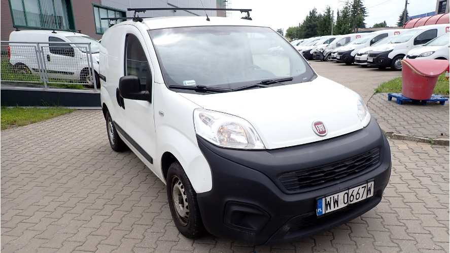 FIAT FIORINO FURGON BLASZAK - Kravas mikroautobuss: foto 1 FIAT FIORINO FURGON BLASZAK - Kravas mikroautobuss: foto 1