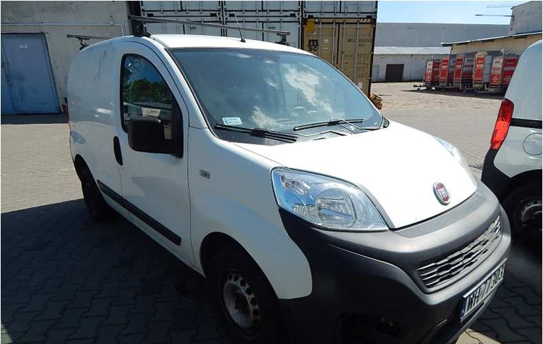 FIAT FIORINO FURGON BLASZAK - Kravas mikroautobuss: foto 1 FIAT FIORINO FURGON BLASZAK - Kravas mikroautobuss: foto 1