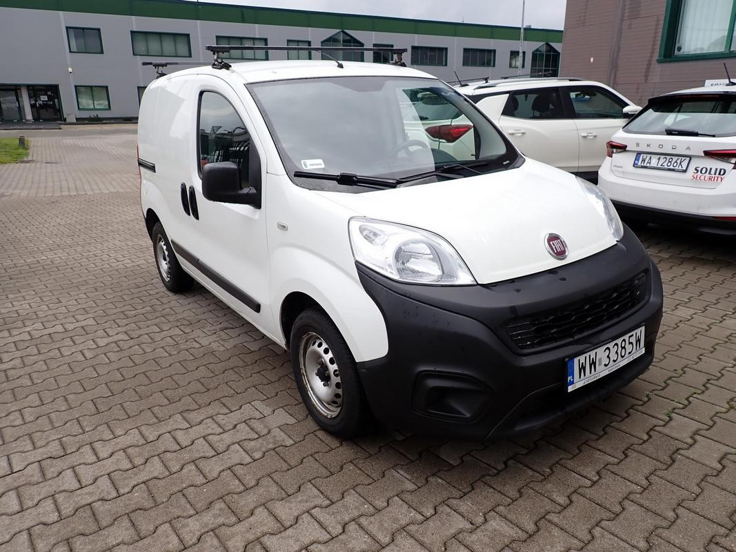 FIAT FIORINO FURGON BLASZAK - Kravas mikroautobuss: foto 1 FIAT FIORINO FURGON BLASZAK - Kravas mikroautobuss: foto 1
