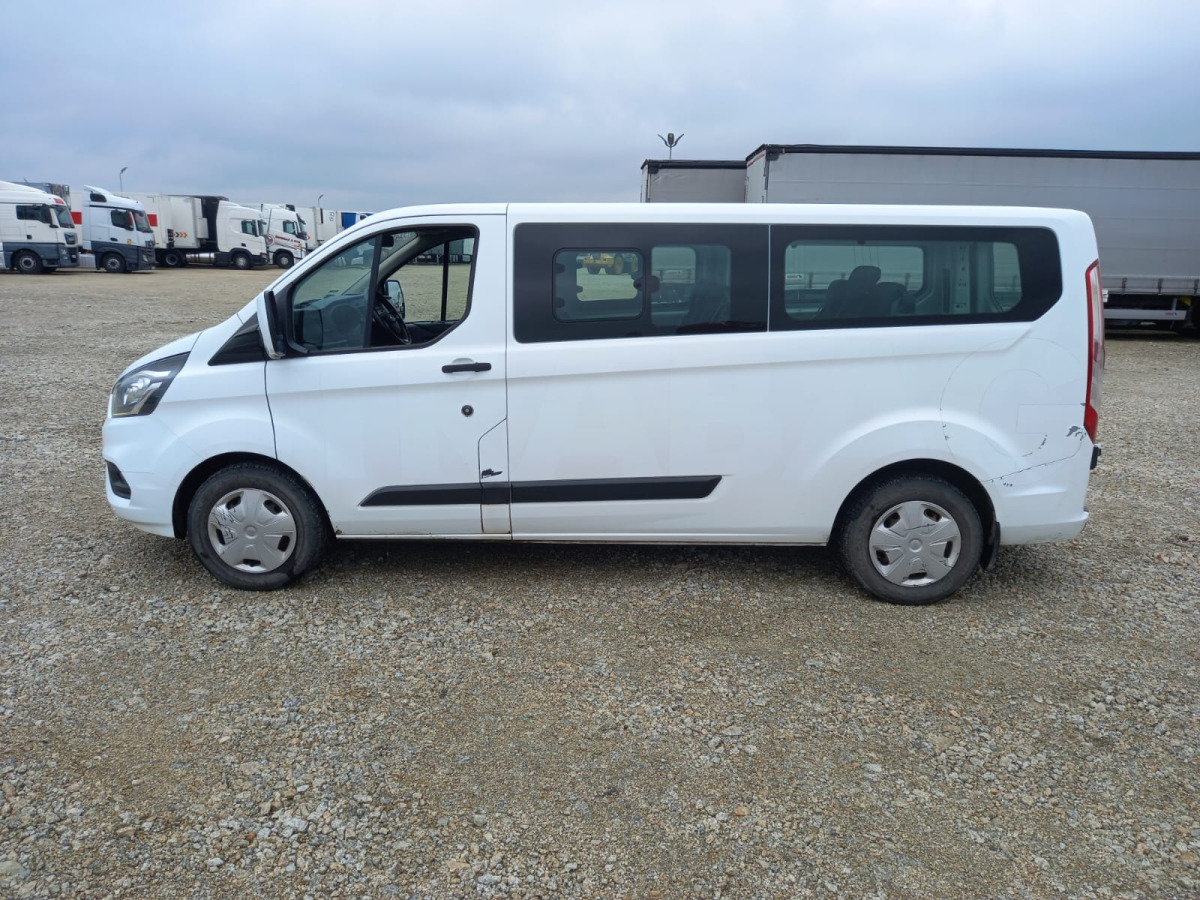 FORD TOURNEO CUSTOM VAN - Vieglā automašīna: foto 5 FORD TOURNEO CUSTOM VAN - Vieglā automašīna: foto 5