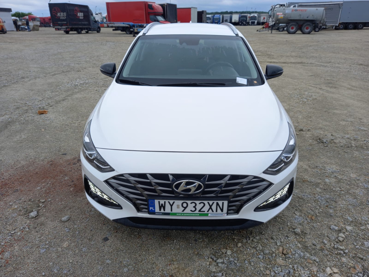 HYUNDAI I30 KOMBI - Vieglā automašīna: foto 2 HYUNDAI I30 KOMBI - Vieglā automašīna: foto 2