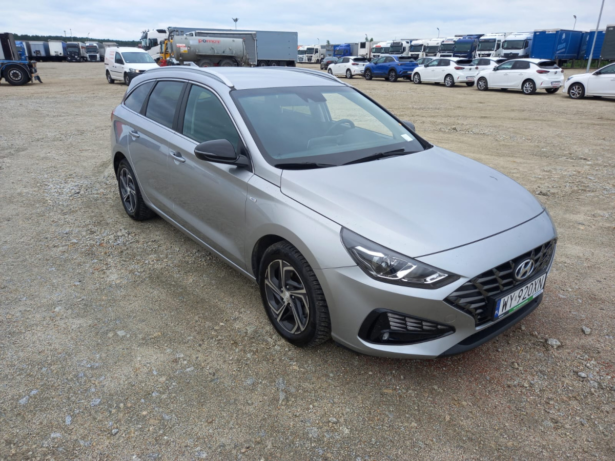 HYUNDAI I30 KOMBI - Vieglā automašīna: foto 1 HYUNDAI I30 KOMBI - Vieglā automašīna: foto 1
