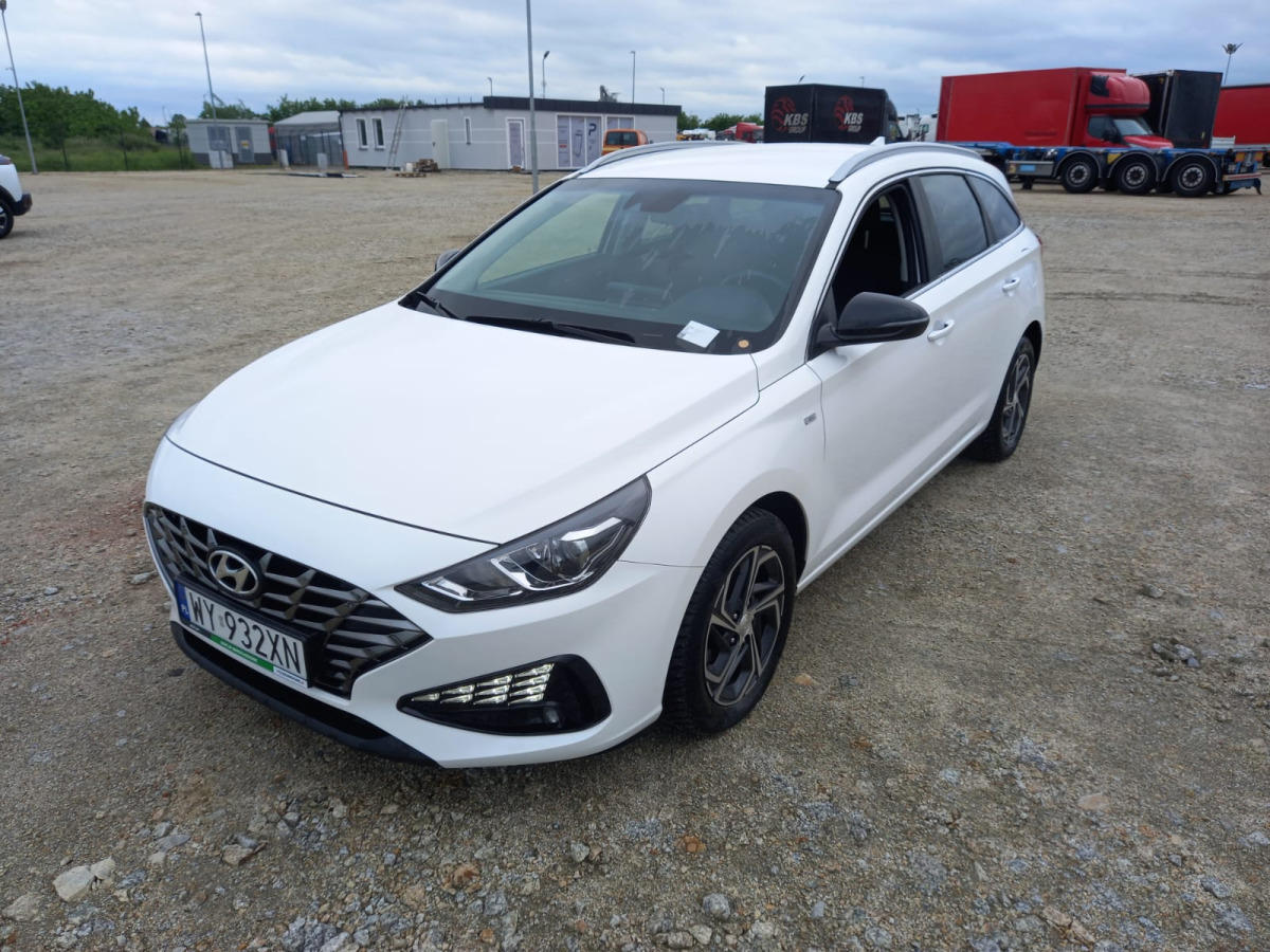 HYUNDAI I30 KOMBI - Vieglā automašīna: foto 3 HYUNDAI I30 KOMBI - Vieglā automašīna: foto 3