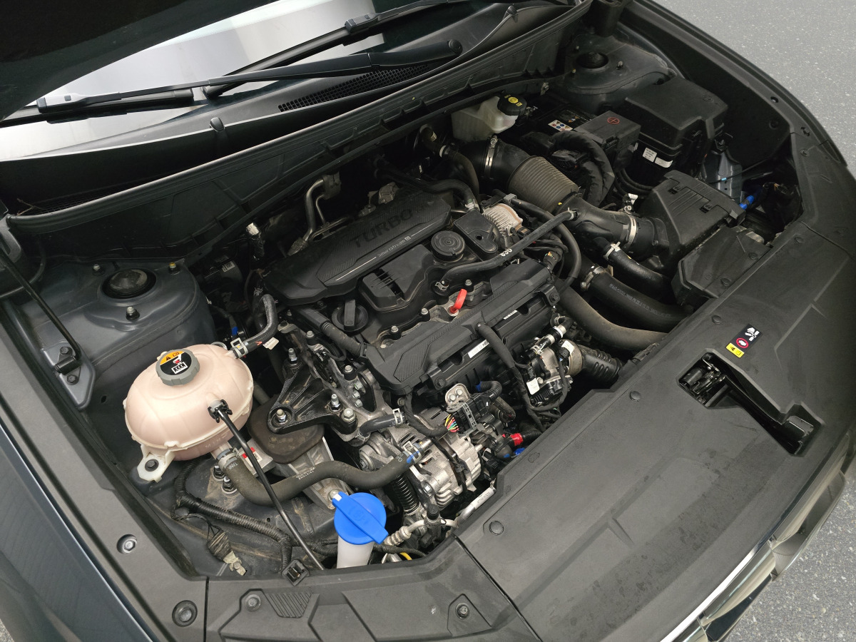 SUV HYUNDAI TUCSON SUV: foto 15