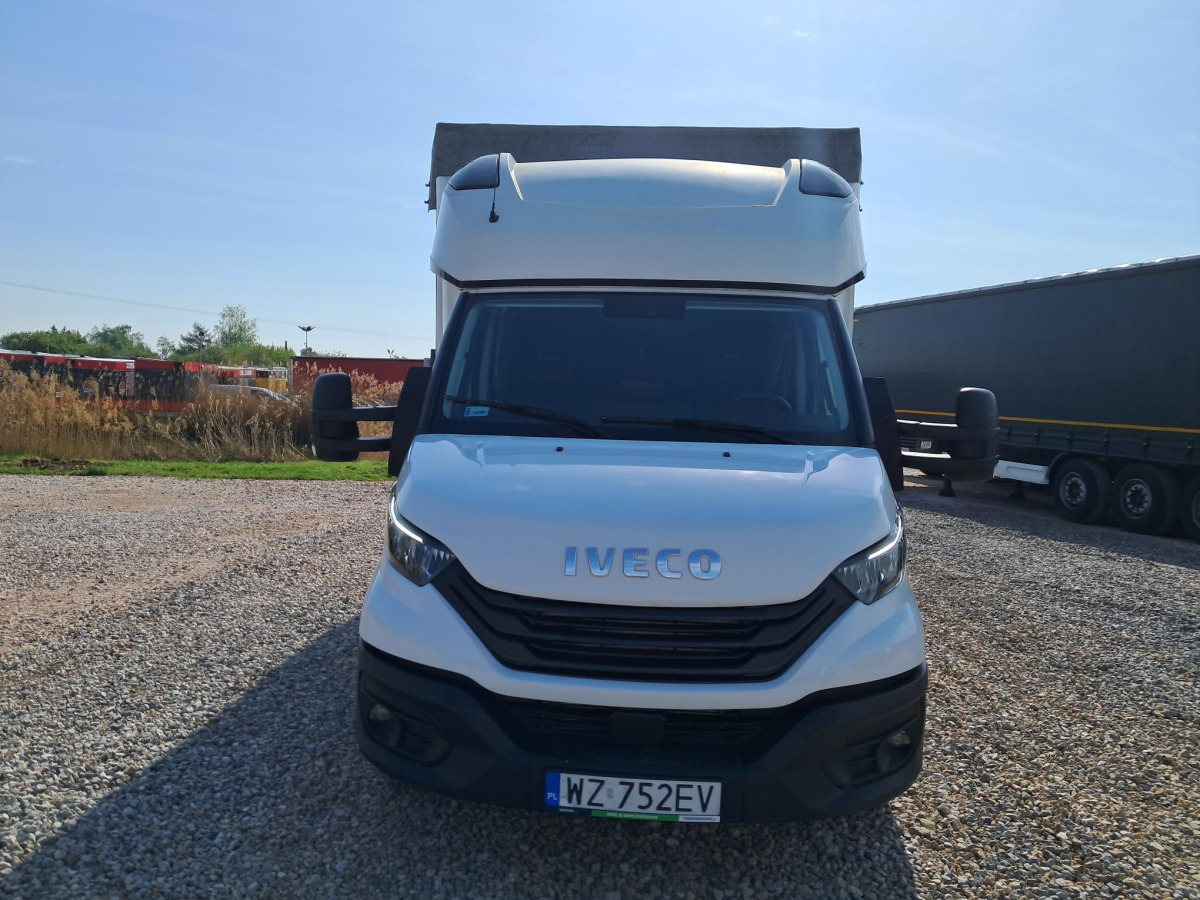 IVECO 35S18 PLANDEKA - Furgons ar tentu: foto 2 IVECO 35S18 PLANDEKA - Furgons ar tentu: foto 2