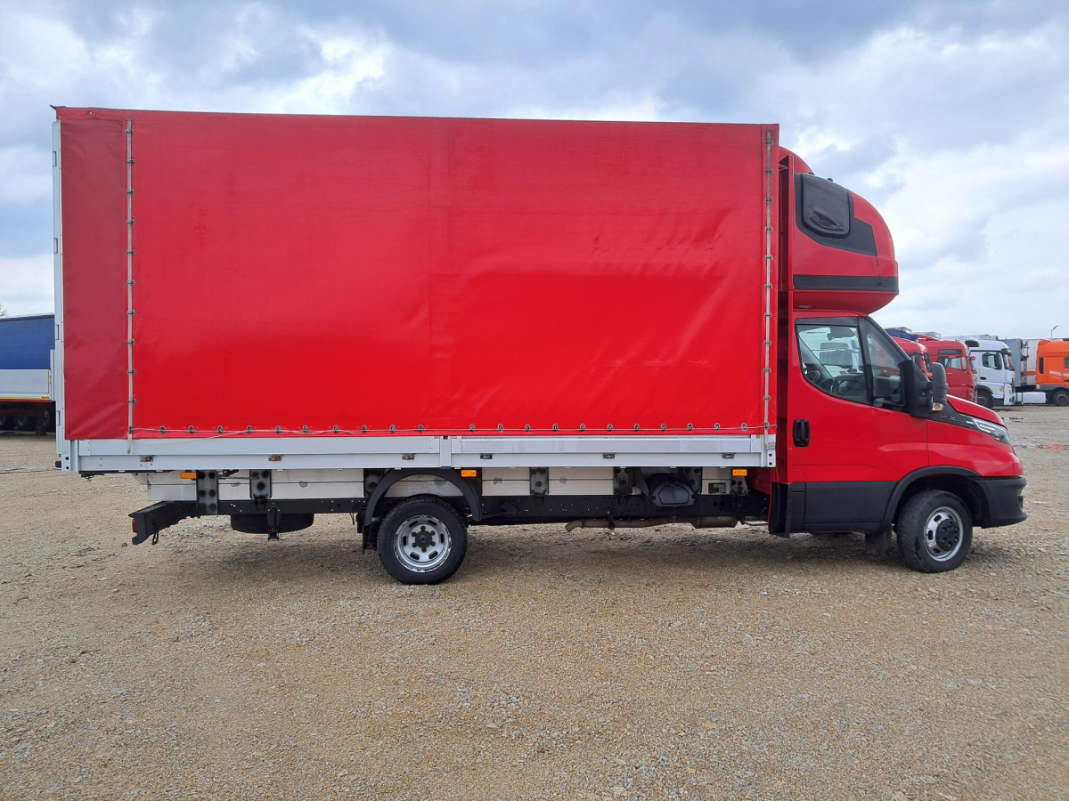 IVECO 50C18 PLANDEKA - Furgons ar tentu: foto 5 IVECO 50C18 PLANDEKA - Furgons ar tentu: foto 5