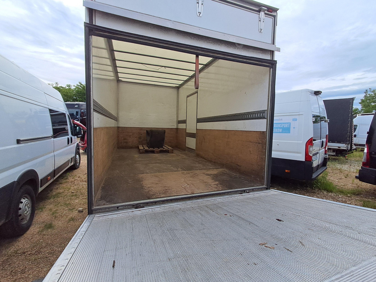 IVECO DAILY KONTENER Z WINDĄ - Kravas automašīna ar slēgto virsbūvi: foto 5 IVECO DAILY KONTENER Z WINDĄ - Kravas automašīna ar slēgto virsbūvi: foto 5