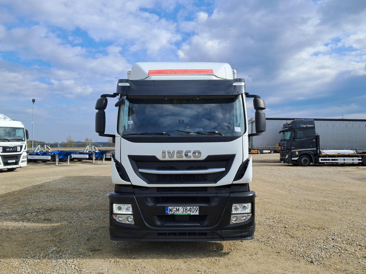 IVECO STRALIS KONTENER Z WINDĄ - Kravas automašīna ar slēgto virsbūvi: foto 2 IVECO STRALIS KONTENER Z WINDĄ - Kravas automašīna ar slēgto virsbūvi: foto 2