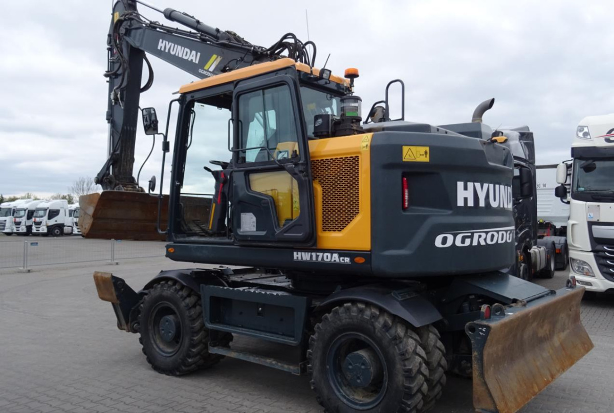 Koparka kołowa Hyundai HW170 ACR 2022 - 2005h - klimatyzacja - CE - Riteņu ekskavators: foto 3 Koparka kołowa Hyundai HW170 ACR 2022 - 2005h - klimatyzacja - CE - Riteņu ekskavators: foto 3