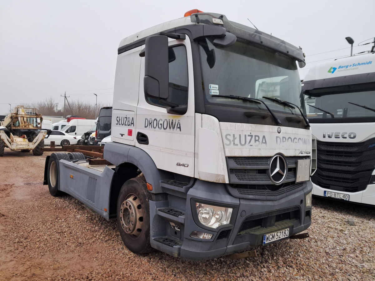 MERCEDES BENZ ACTROS DO ZABUDOWY - Kravas automašīna: foto 1 MERCEDES BENZ ACTROS DO ZABUDOWY - Kravas automašīna: foto 1