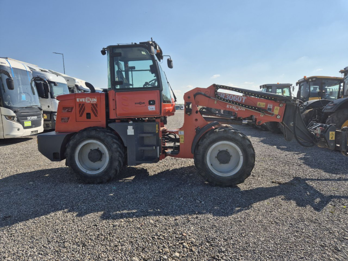 Ładowarka kołowa przegubowa – EVERUN ER3060T – 2023 – 3 t – joystick - Riteņu iekrāvējs: foto 4 Ładowarka kołowa przegubowa – EVERUN ER3060T – 2023 – 3 t – joystick - Riteņu iekrāvējs: foto 4