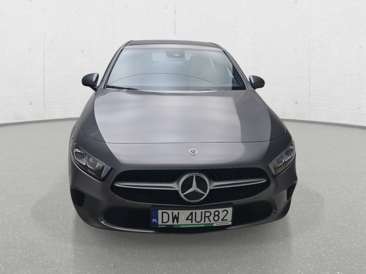 MERCEDES BENZ A 180 HATCHBACK - Hečbeks: foto 3 MERCEDES BENZ A 180 HATCHBACK - Hečbeks: foto 3