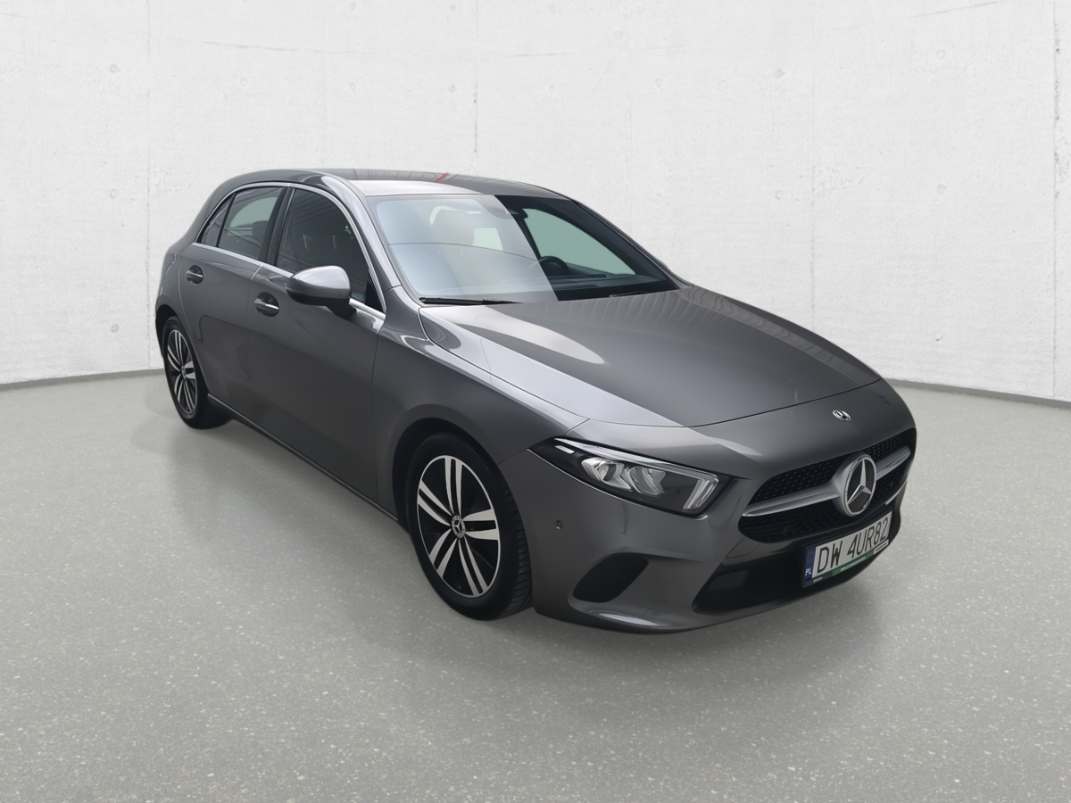 MERCEDES BENZ A 180 HATCHBACK - Hečbeks: foto 2 MERCEDES BENZ A 180 HATCHBACK - Hečbeks: foto 2