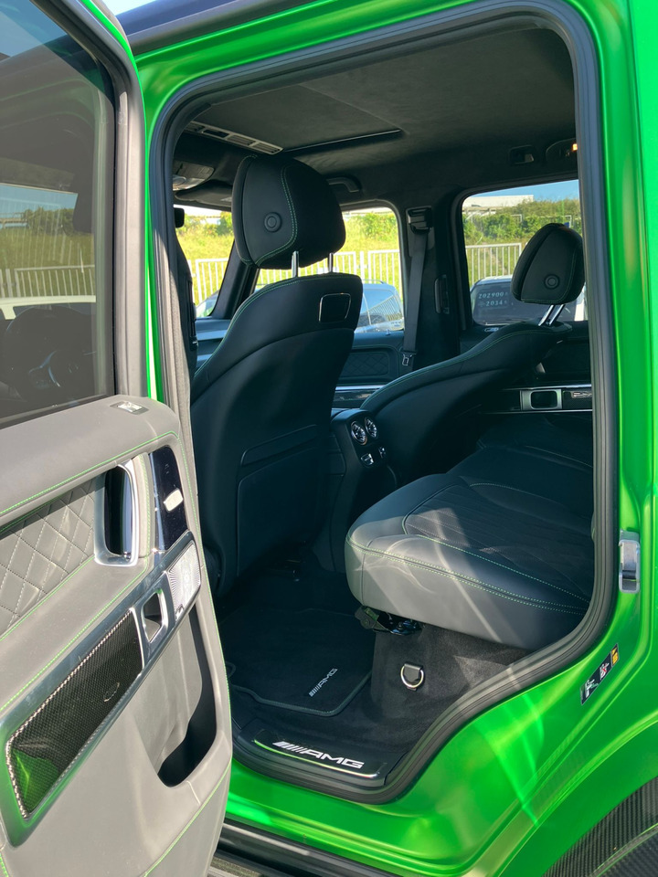 MERCEDES BENZ AMG G 63 TERENOWY - Vieglā automašīna: foto 4 MERCEDES BENZ AMG G 63 TERENOWY - Vieglā automašīna: foto 4