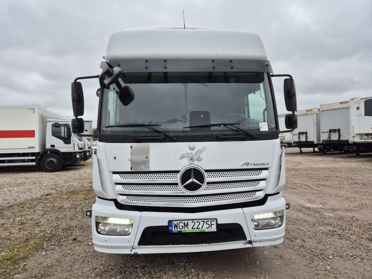 MERCEDES BENZ ATEGO CHŁODNIA - Kravas automašīna refrižerators: foto 3 MERCEDES BENZ ATEGO CHŁODNIA - Kravas automašīna refrižerators: foto 3